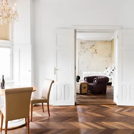 Grand Wiesler - Centre Of 酒店