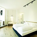 Grand Wiesler - Centre Of ホテル 4*