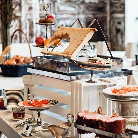 Hotel Grand Wiesler - Centre Of 4*