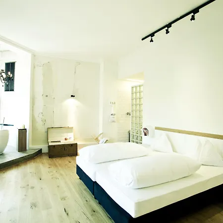 Grand Wiesler - Centre Of 酒店 4*